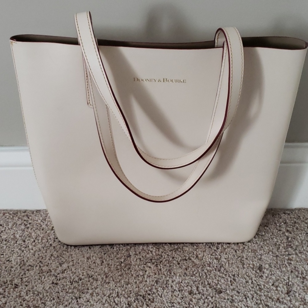 Dooney &Burke bag like new carried once
